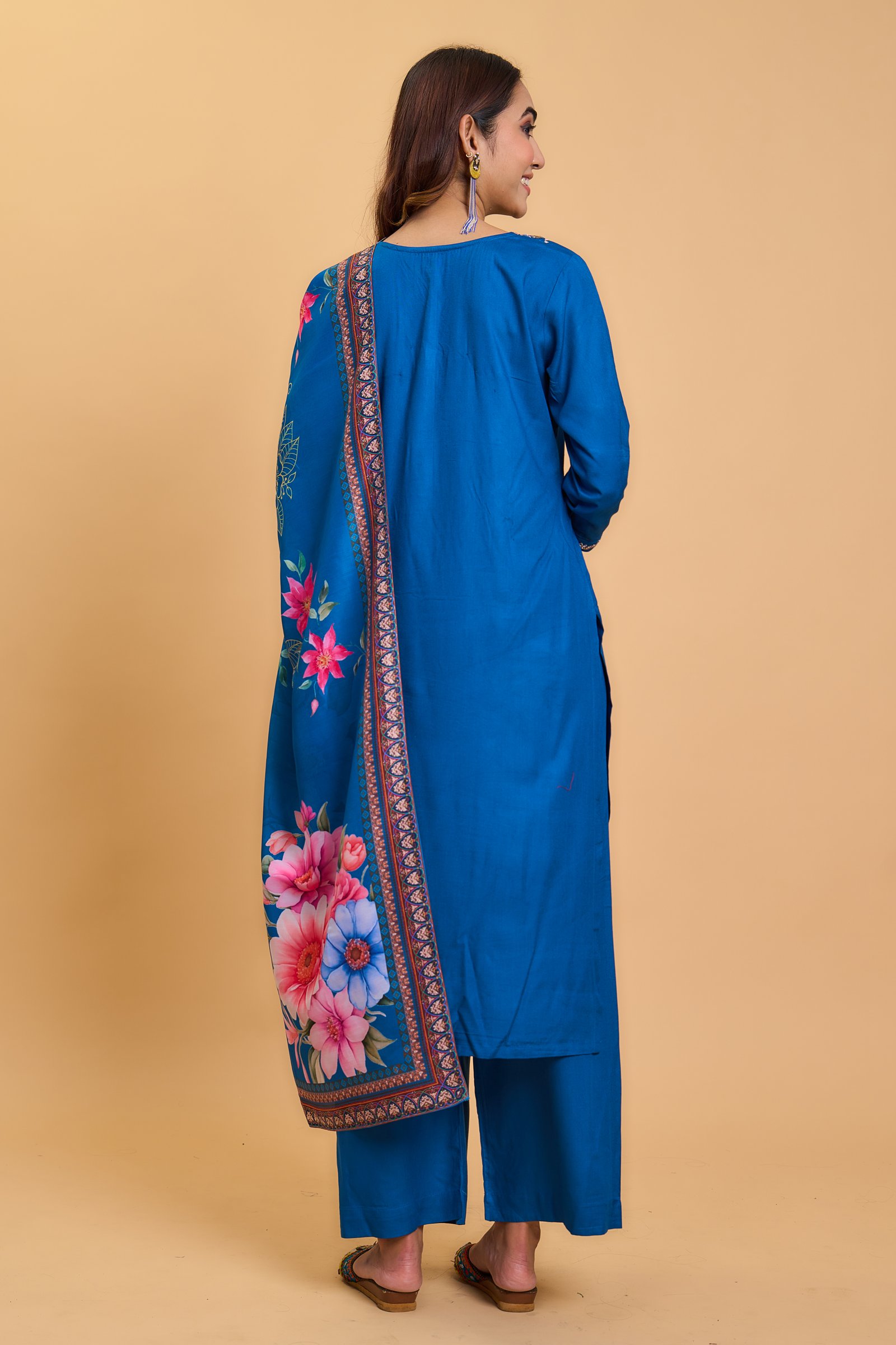 TBD-R.blue-327-4